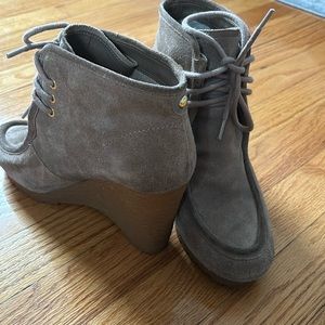 Michael Kors tan suede wedges